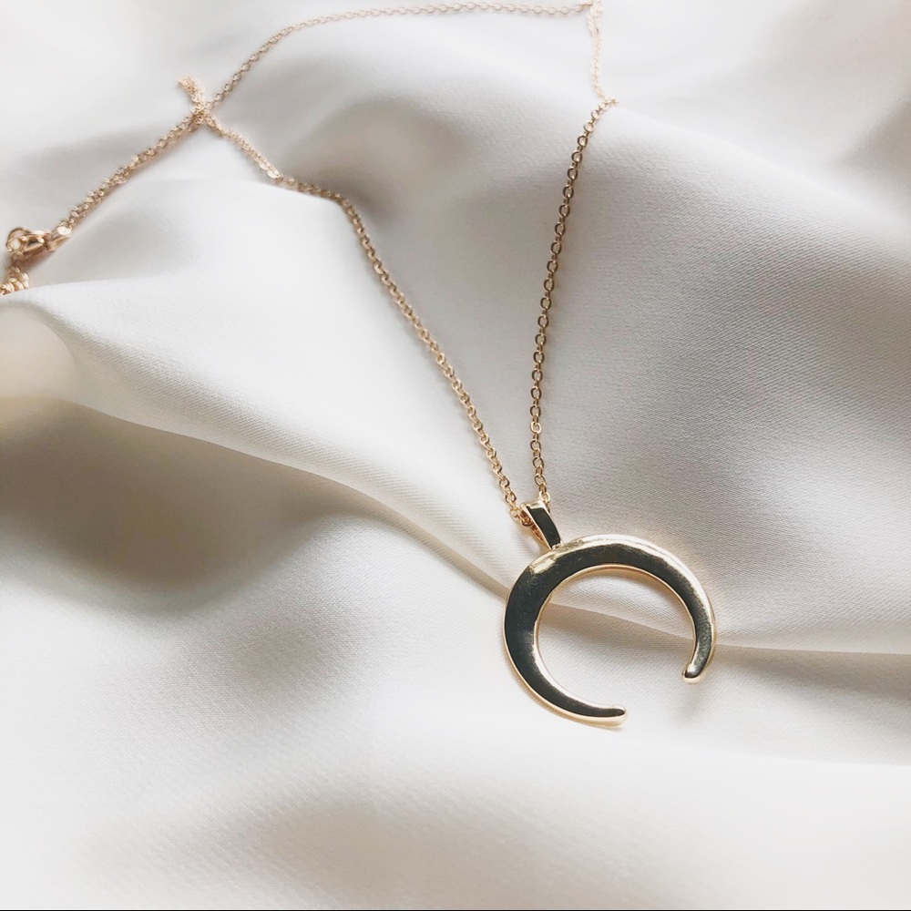 Crescent Moon Half Moon Pendant Dainty Necklace